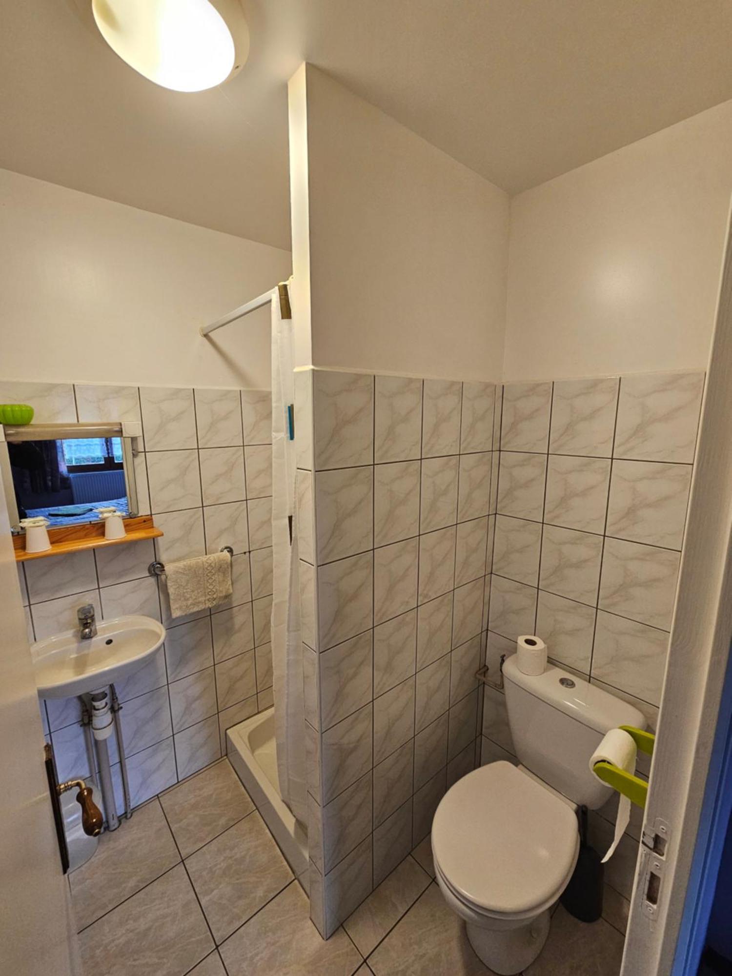Hotel Restaurant De La Gare Robert-Espagne Екстер'єр фото